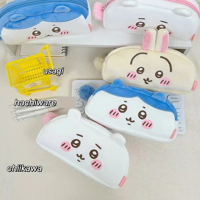 Packaging - Uroczy, pluszowy piórnik z motywem Chiikawa,